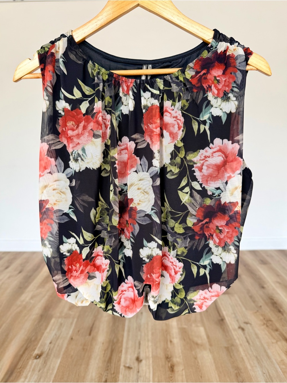 Anthropologie Moth Prologue NWT Floral Mesh Bubble Hem Sleeveless Top XS